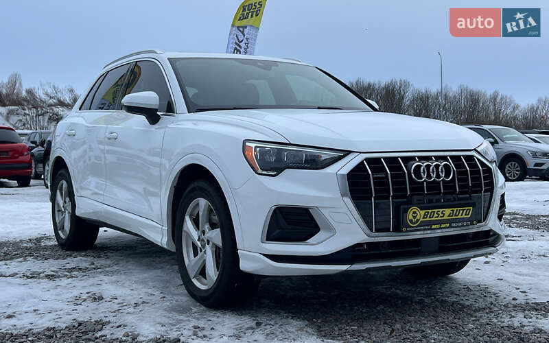 Внедорожник / Кроссовер Audi Q3 2019 в Львове