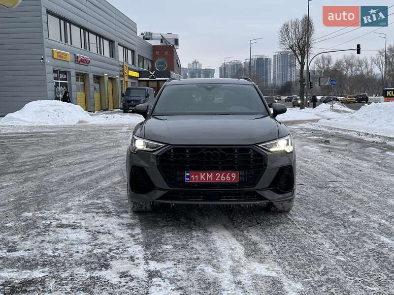 Внедорожник / Кроссовер Audi Q3 2024 в Киеве