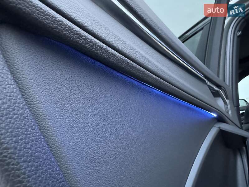 Внедорожник / Кроссовер Audi Q3 2024 в Киеве