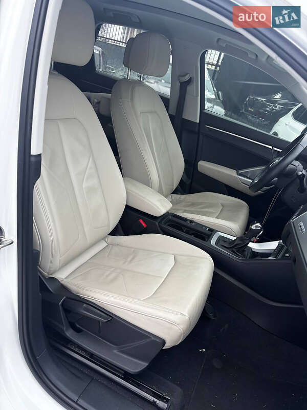 Позашляховик / Кросовер Audi Q3 2019 в Стрию