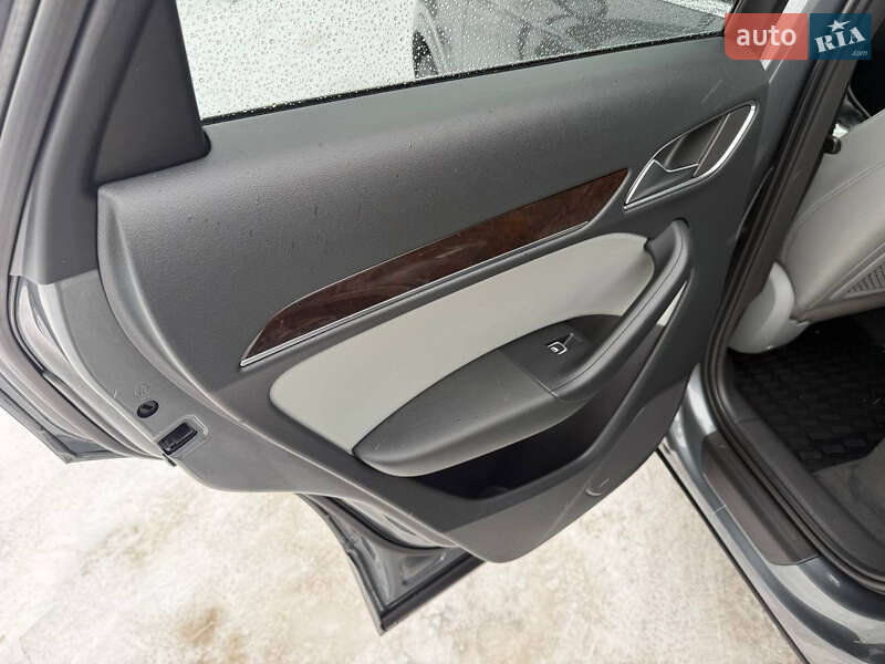 Внедорожник / Кроссовер Audi Q3 2016 в Стрые