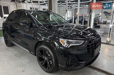 Внедорожник / Кроссовер Audi Q3 2019 в Киеве