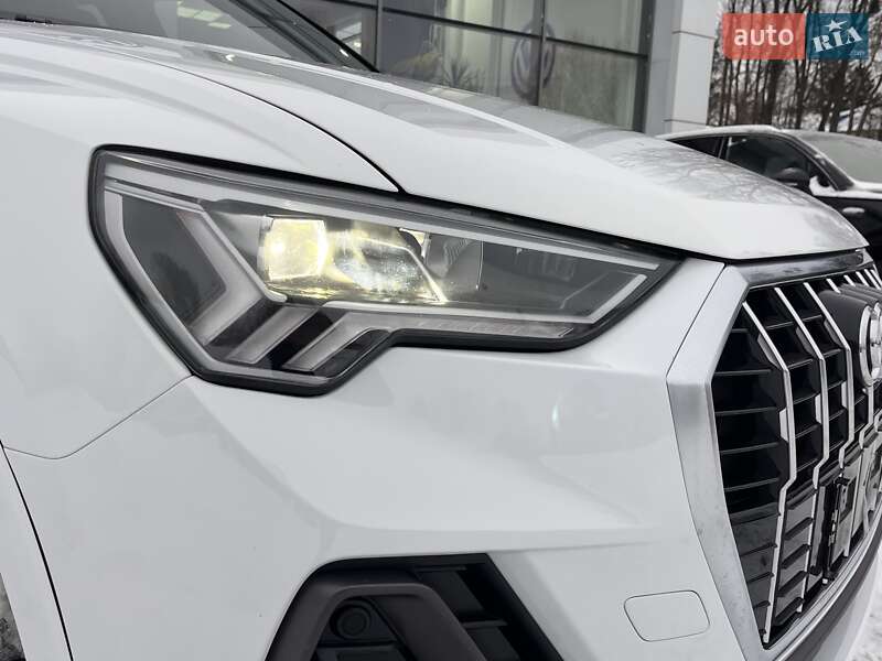 Позашляховик / Кросовер Audi Q3 2021 в Житомирі
