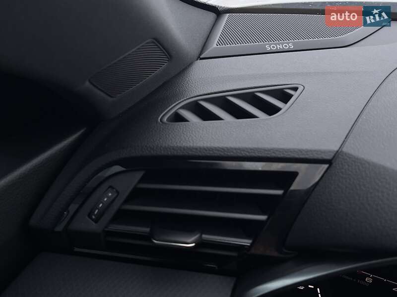 Позашляховик / Кросовер Audi Q3 2021 в Житомирі