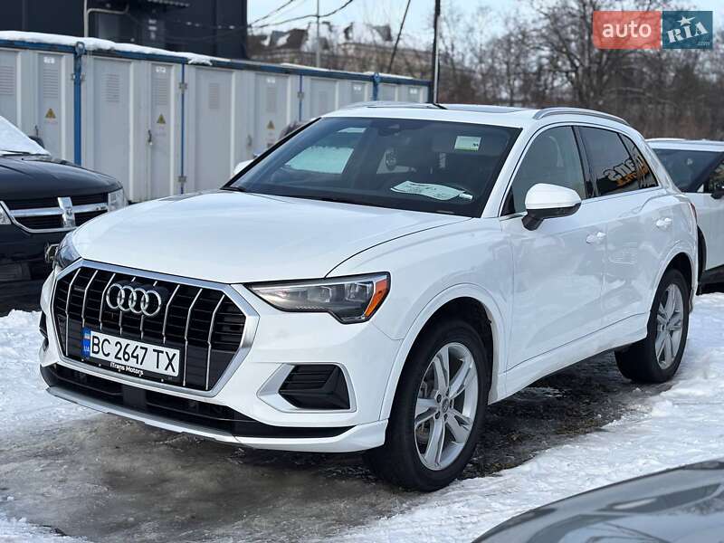 Позашляховик / Кросовер Audi Q3 2020 в Стрию