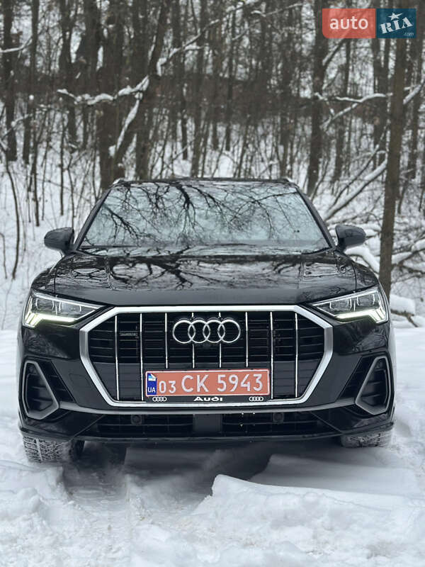 Позашляховик / Кросовер Audi Q3 2023 в Києві фото 3 Позашляховик / Кросовер Audi Q3 2023 в Києві