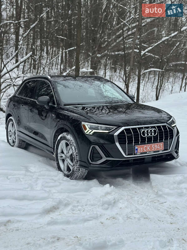 Позашляховик / Кросовер Audi Q3 2023 в Києві фото Позашляховик / Кросовер Audi Q3 2023 в Києві