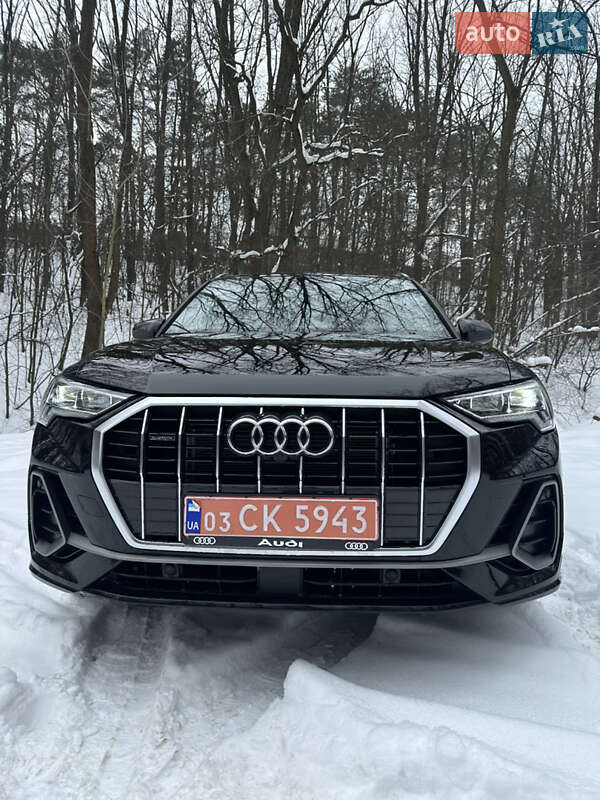 Позашляховик / Кросовер Audi Q3 2023 в Києві фото 18 Позашляховик / Кросовер Audi Q3 2023 в Києві