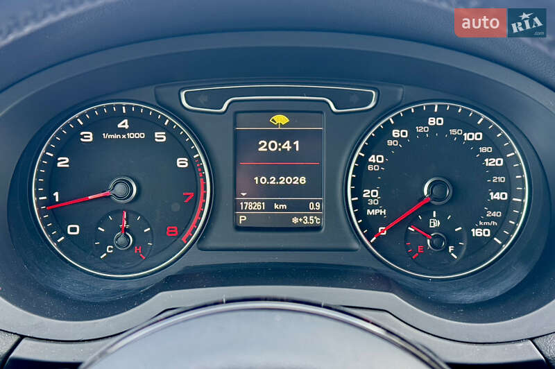 Позашляховик / Кросовер Audi Q3 2015 в Львові