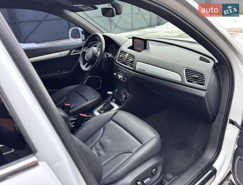 Позашляховик / Кросовер Audi Q3 2016 в Дубні фото 60 Позашляховик / Кросовер Audi Q3 2016 в Дубні