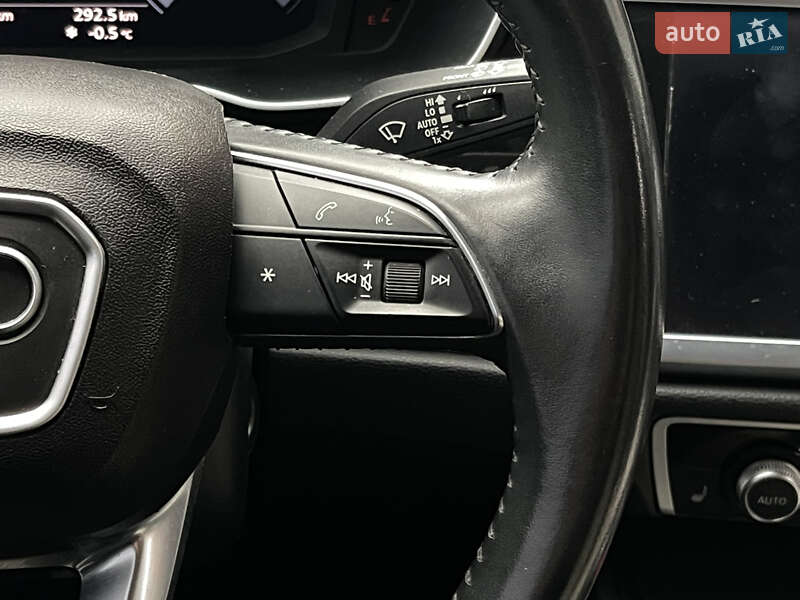 Позашляховик / Кросовер Audi Q3 2019 в Києві