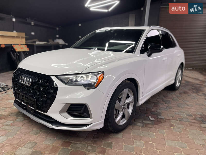 Позашляховик / Кросовер Audi Q3 2019 в Луцьку