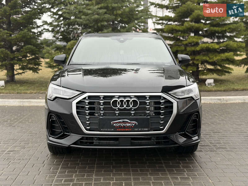 Позашляховик / Кросовер Audi Q3 2023 в Одесі