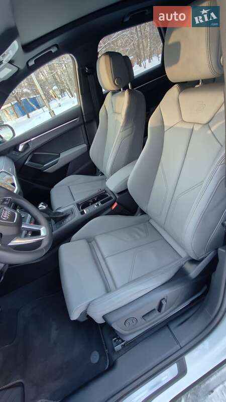 Внедорожник / Кроссовер Audi Q3 2024 в Хмельницком фото 17 Внедорожник / Кроссовер Audi Q3 2024 в Хмельницком