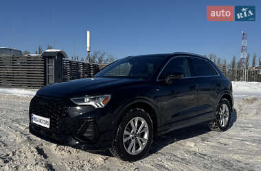 Внедорожник / Кроссовер Audi Q3 2023 в Киеве