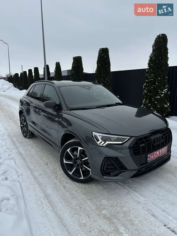 Позашляховик / Кросовер Audi Q3 2024 в Тернополі