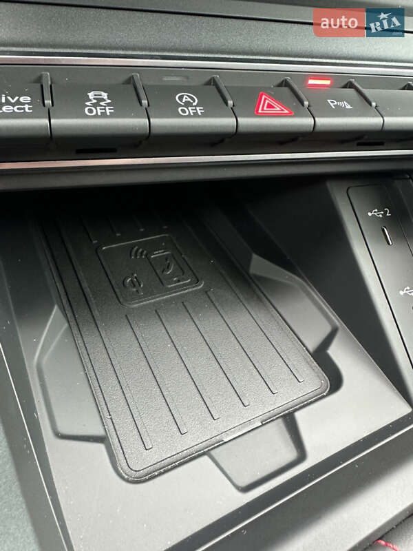 Позашляховик / Кросовер Audi Q3 2024 в Тернополі
