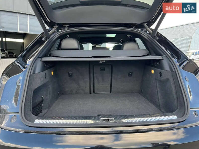 Внедорожник / Кроссовер Audi Q3 2014 в Львове