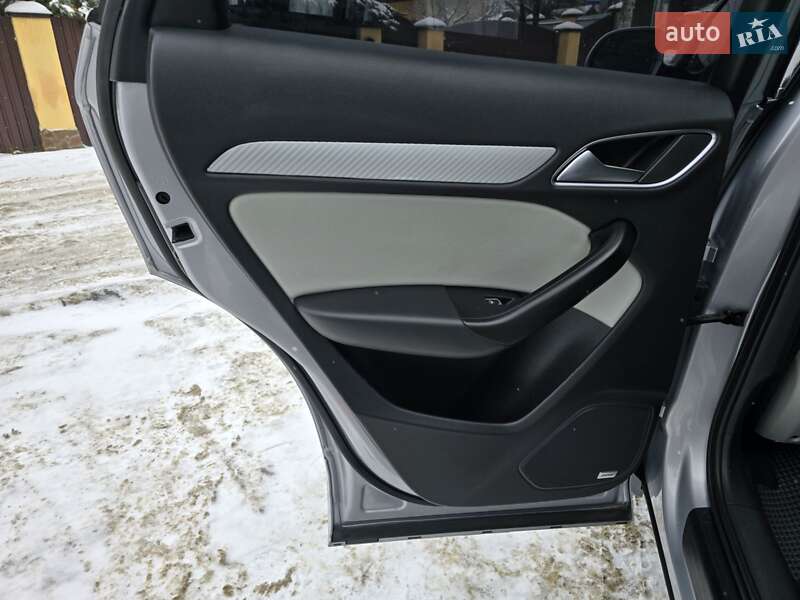 Позашляховик / Кросовер Audi Q3 2014 в Києві