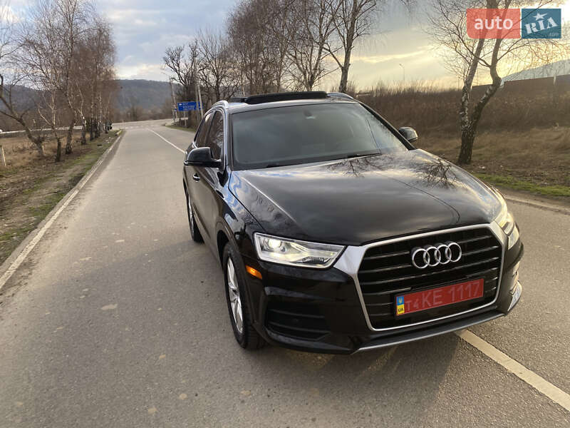 Позашляховик / Кросовер Audi Q3 2016 в Хусті