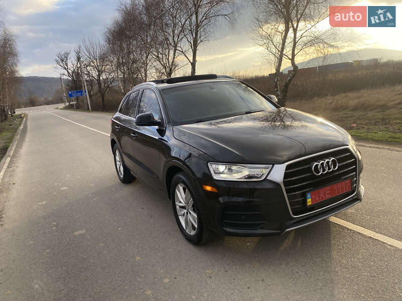 Позашляховик / Кросовер Audi Q3 2016 в Хусті