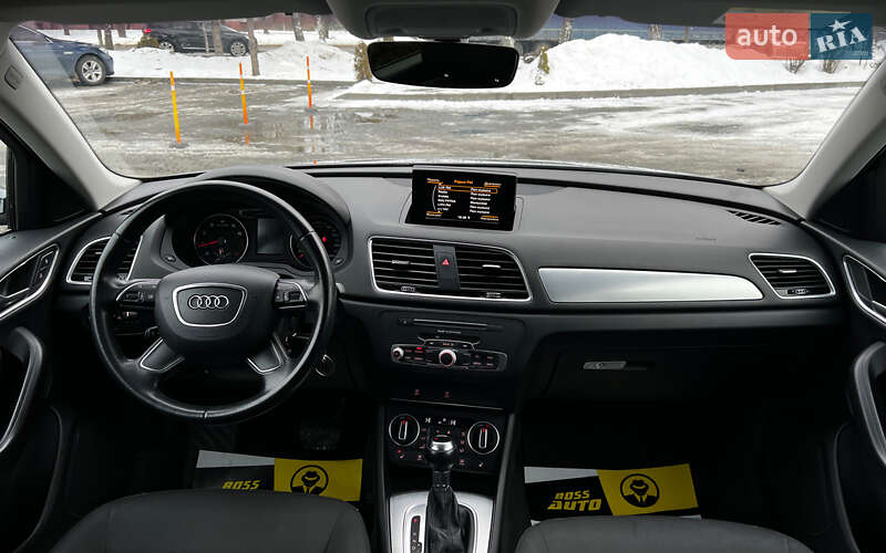 Внедорожник / Кроссовер Audi Q3 2016 в Львове