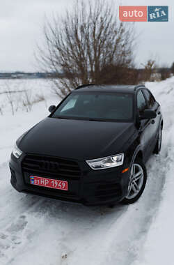Внедорожник / Кроссовер Audi Q3 2016 в Дубно