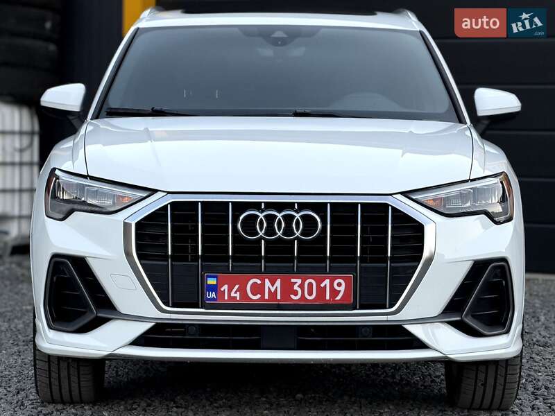 Внедорожник / Кроссовер Audi Q3 2020 в Львове