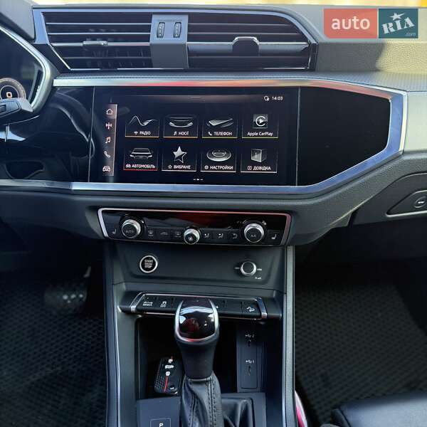 Внедорожник / Кроссовер Audi Q3 2021 в Киеве