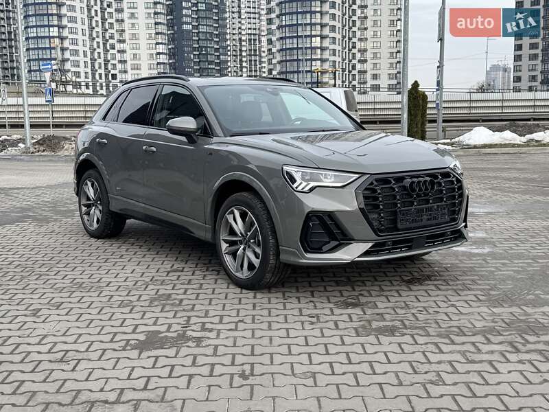 Позашляховик / Кросовер Audi Q3 2024 в Києві фото 14 Позашляховик / Кросовер Audi Q3 2024 в Києві