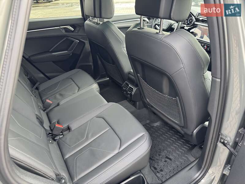 Позашляховик / Кросовер Audi Q3 2024 в Києві фото 26 Позашляховик / Кросовер Audi Q3 2024 в Києві