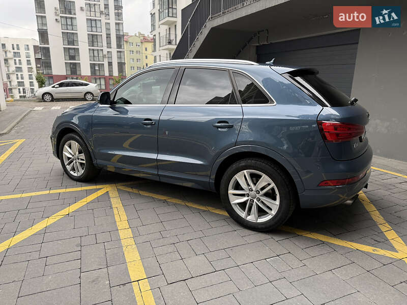 Позашляховик / Кросовер Audi Q3 2015 в Львові