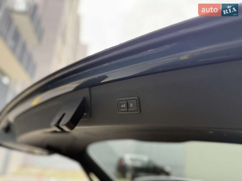 Позашляховик / Кросовер Audi Q3 2015 в Львові