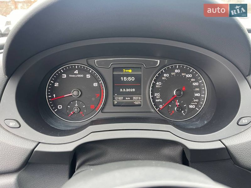 Позашляховик / Кросовер Audi Q3 2016 в Львові