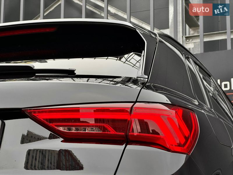 Позашляховик / Кросовер Audi Q3 2020 в Києві