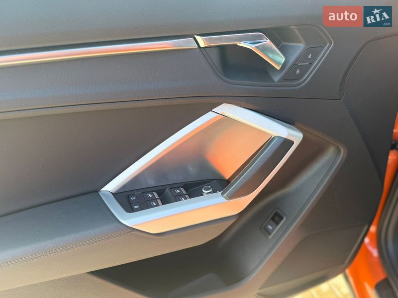 Внедорожник / Кроссовер Audi Q3 2020 в Кропивницком