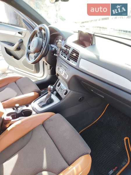 Внедорожник / Кроссовер Audi Q3 2015 в Хмельницком