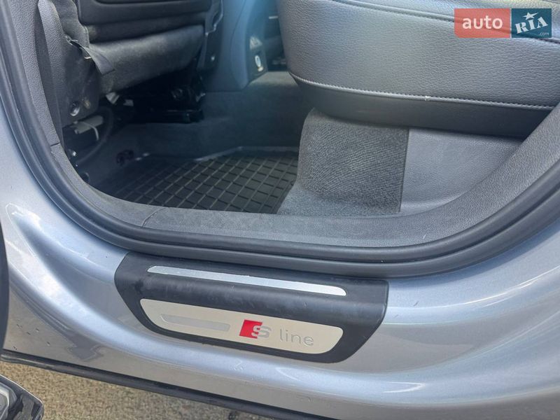 Позашляховик / Кросовер Audi Q3 2016 в Києві