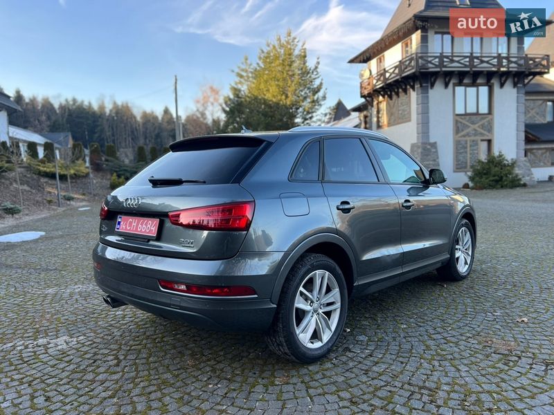 Позашляховик / Кросовер Audi Q3 2017 в Старому Самборі