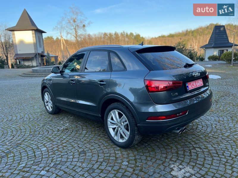 Позашляховик / Кросовер Audi Q3 2017 в Старому Самборі