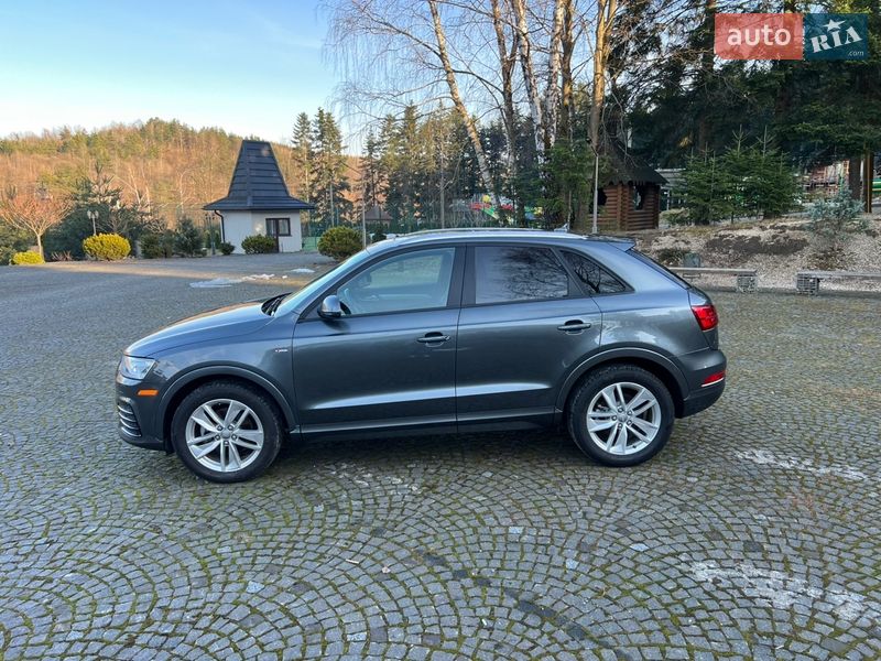 Позашляховик / Кросовер Audi Q3 2017 в Старому Самборі