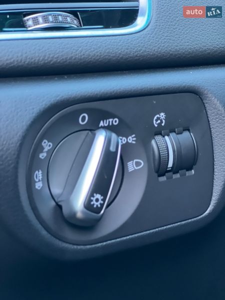 Позашляховик / Кросовер Audi Q3 2017 в Старому Самборі