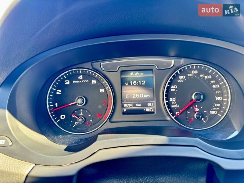 Внедорожник / Кроссовер Audi Q3 2016 в Киеве