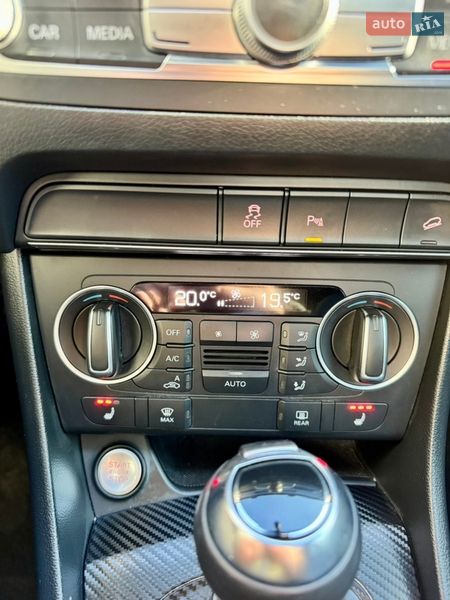 Внедорожник / Кроссовер Audi Q3 2016 в Киеве