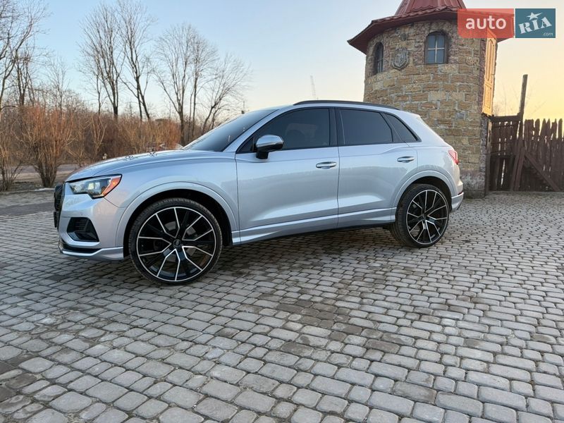 Позашляховик / Кросовер Audi Q3 2020 в Тернополі