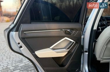 Позашляховик / Кросовер Audi Q3 2020 в Тернополі
