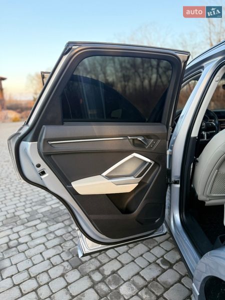 Позашляховик / Кросовер Audi Q3 2020 в Тернополі