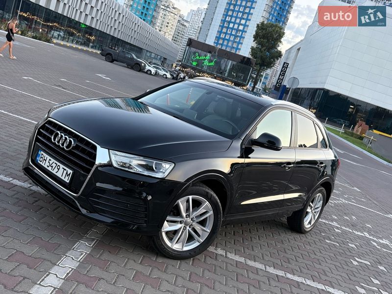Внедорожник / Кроссовер Audi Q3 2017 в Одессе
