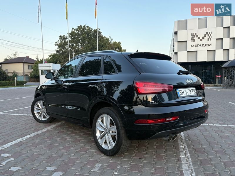 Внедорожник / Кроссовер Audi Q3 2017 в Одессе