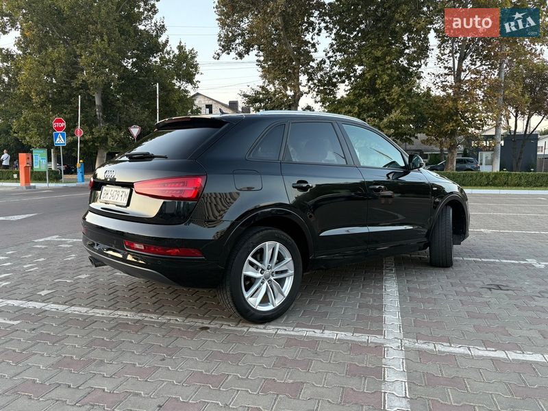 Внедорожник / Кроссовер Audi Q3 2017 в Одессе